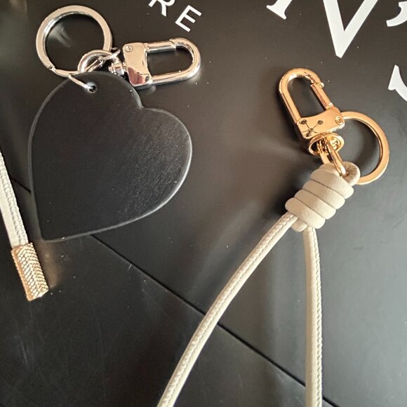 COPY - New. Snap Bag Charm. Leather. BLACK & SILVER HEART KeyChain. - Picture 14 of 16